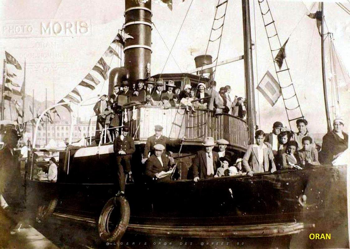 Oran - Port - Remorqueur - Familles Pieds-Noirs.jpg